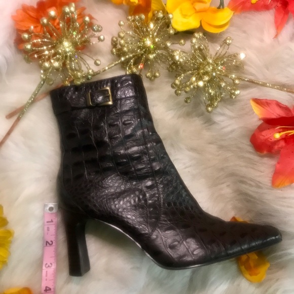 Bandolino Boots - Picture 13 of 14